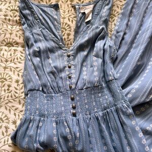 Cute romper / jumpsuit 
Never worn 
Brand new 
100%rayon
